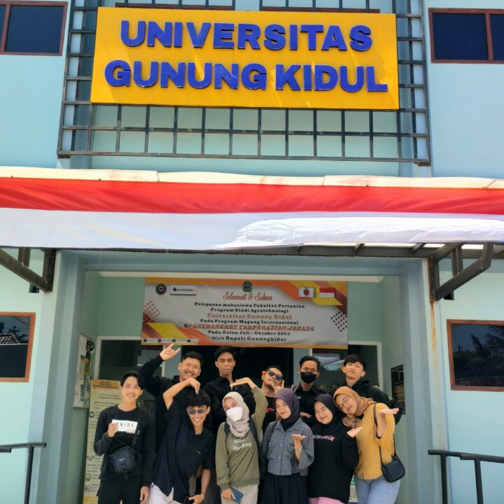 Mahasiswa UGK