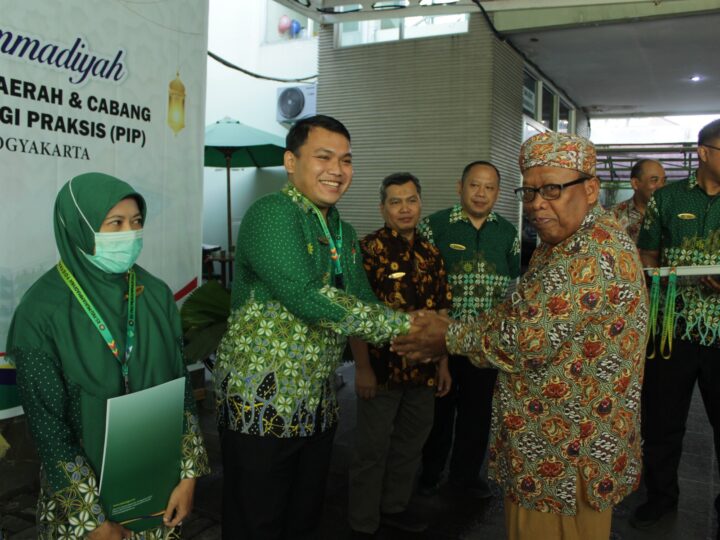 Pengukuhan Pegawai PKU Siap Jadi Agen Kesehatan
