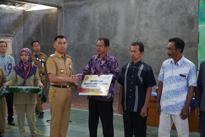 Penyerahan Bantuan KUBE UEP