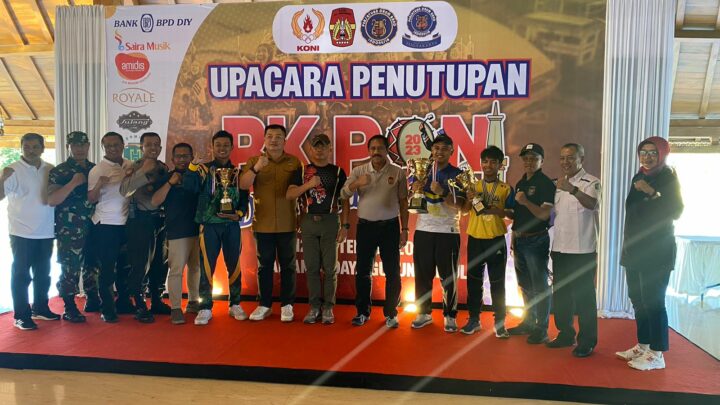 Penutupan BK PON XII Cabor Drumb Band