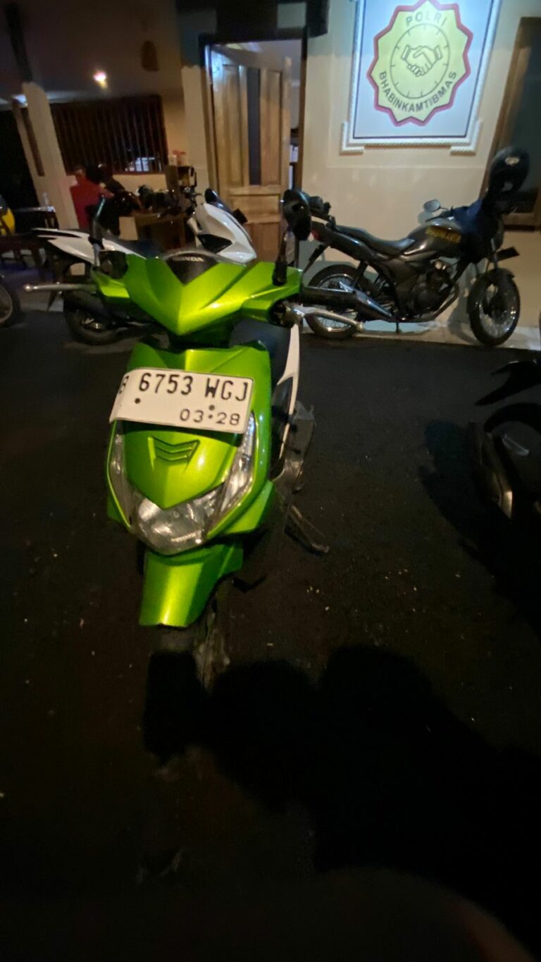 Sepeda Motor Yang Terlibat Kecelakaan