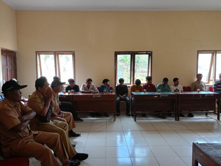 Sidang Remaja Pembuat Onar