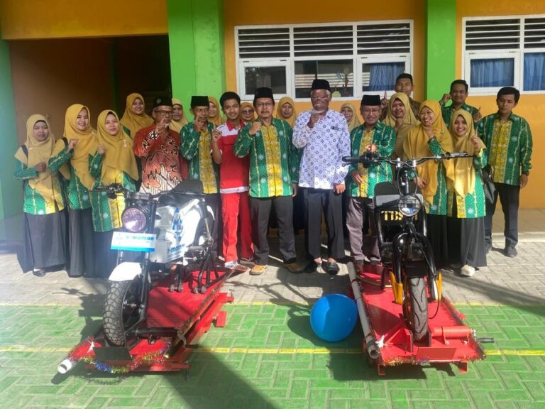 Launching Sepeda Motor Listrik E Momoe