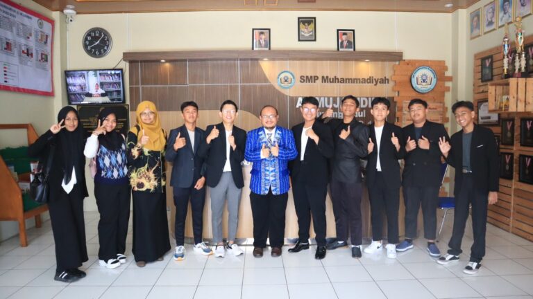 Siswa SMP Muhammadiyah Al Mujahidin