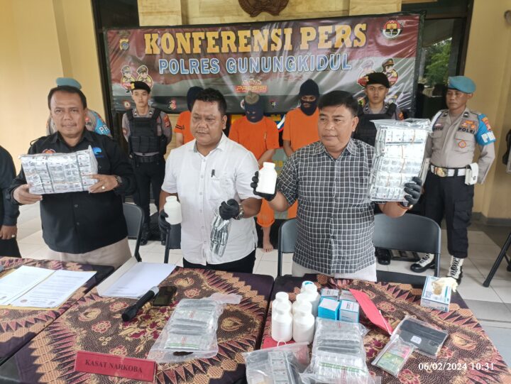 Pers Konfrence Kasus Narkoba