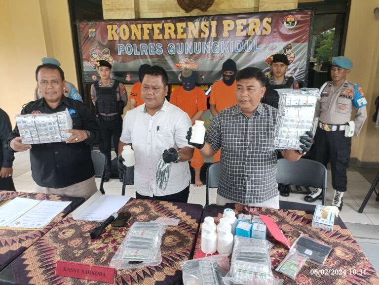 Pers Konfrence Kasus Narkoba