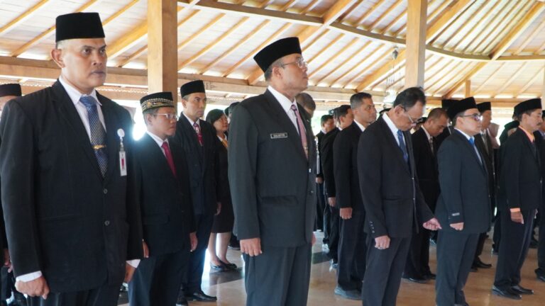 Sejumlah Pejabat Dilantik Bupati