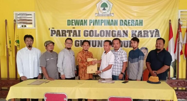 Ketua PWPM DIY Mendaftar Ke DPD Golkar