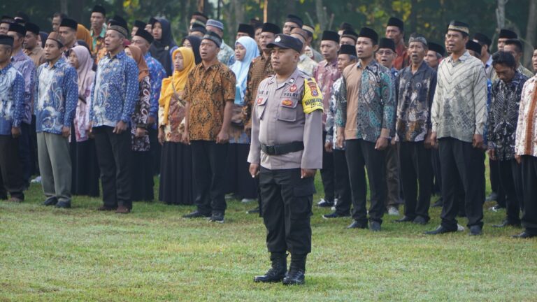 Pengukuhan Jaga Warga