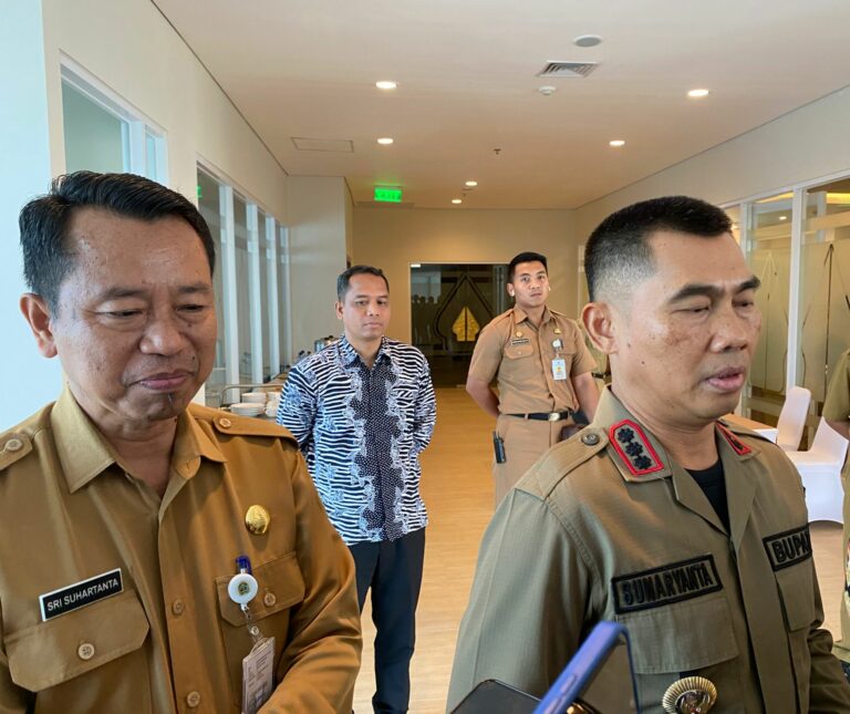 Sekda Dan Bupati Gunungkidul