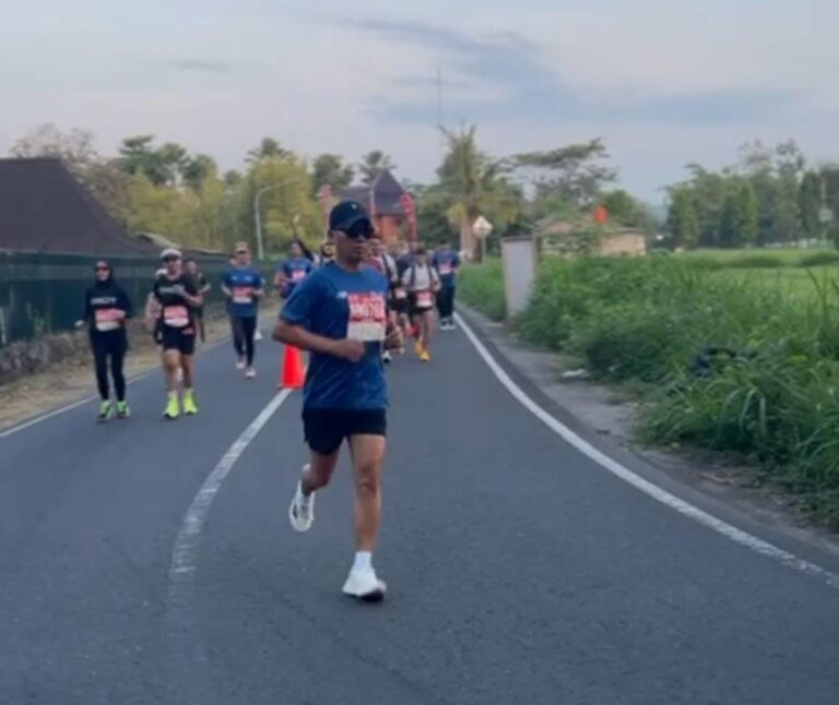 Bupati Ikuti Lomba Lari