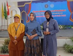 Ibu Bupati Gunungkidul Dyah Sunaryanto Bersama Tenaga Didik SD MUAF