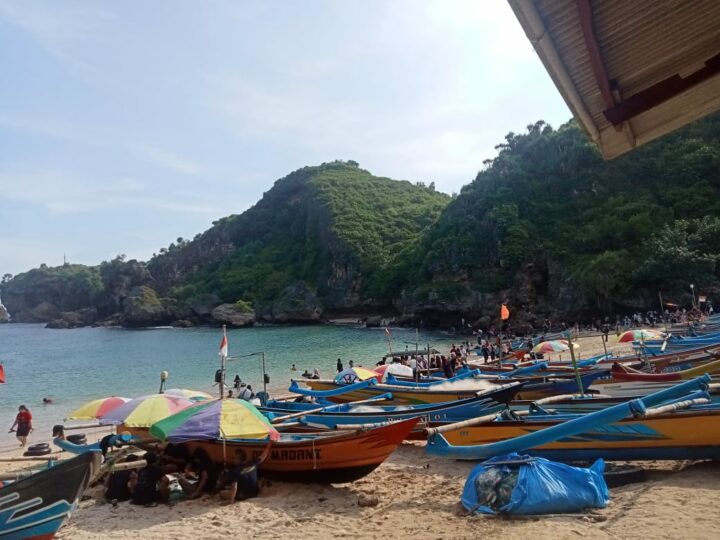 Pantai Pantai Di Gunungkidul Yang Eksotis