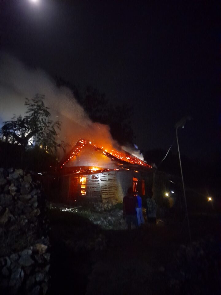 Rumah Warga Dadapayu Terbakar