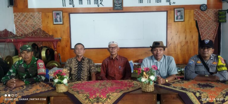 Lurah Piyaman Didemo