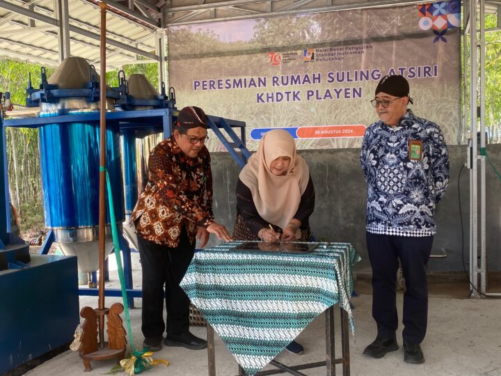Peresmian Rumah Penyulingan