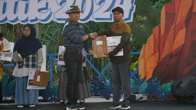 Fasion Show Cinta Batik