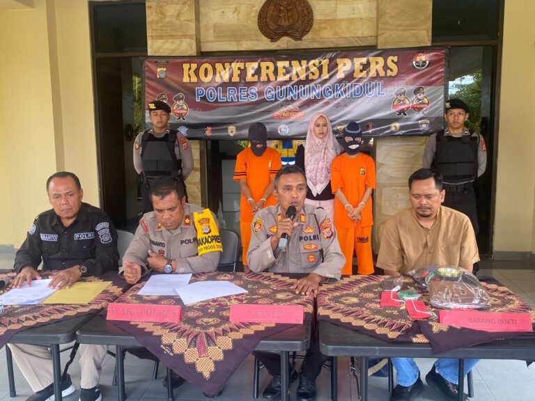 Jumpa Pers Kasus Pencurian Kambing