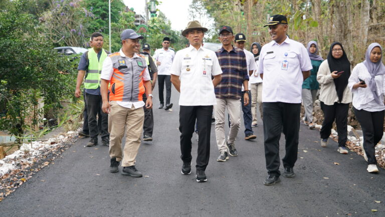 Pengecekan Pembangunan Infrastruktur Jalan
