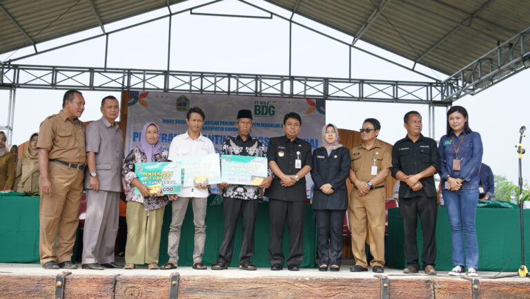 Penyerahan BLT DBHCHT