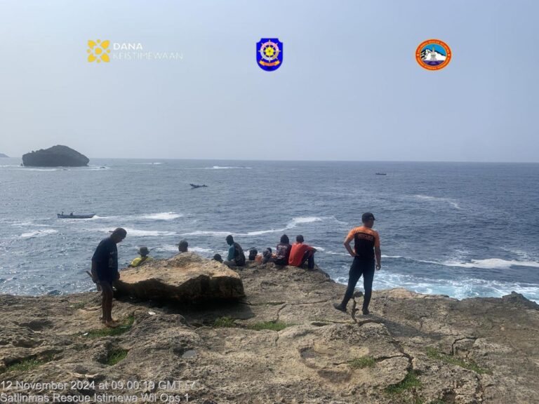 Pencarian Korban (pemancing) Laka Laut
