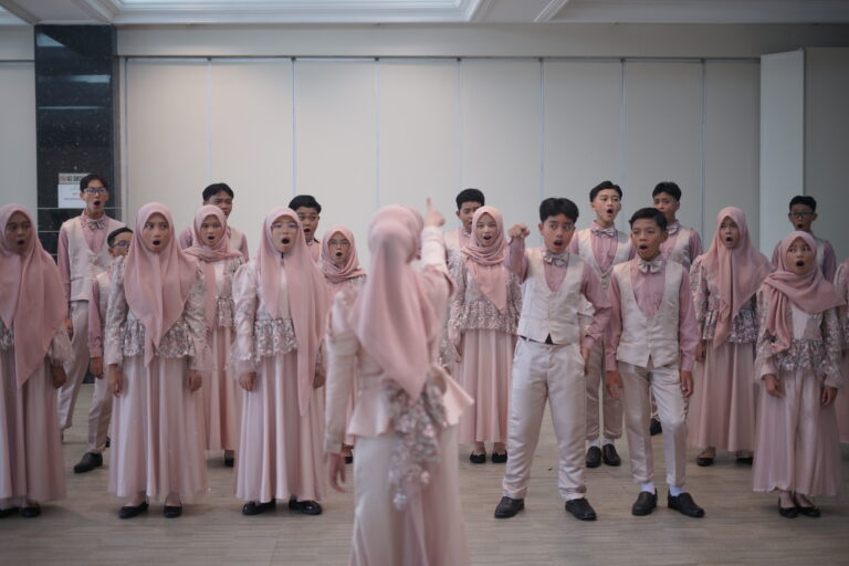 Paduan Suara SMP Al Mujahidin Student Chorale