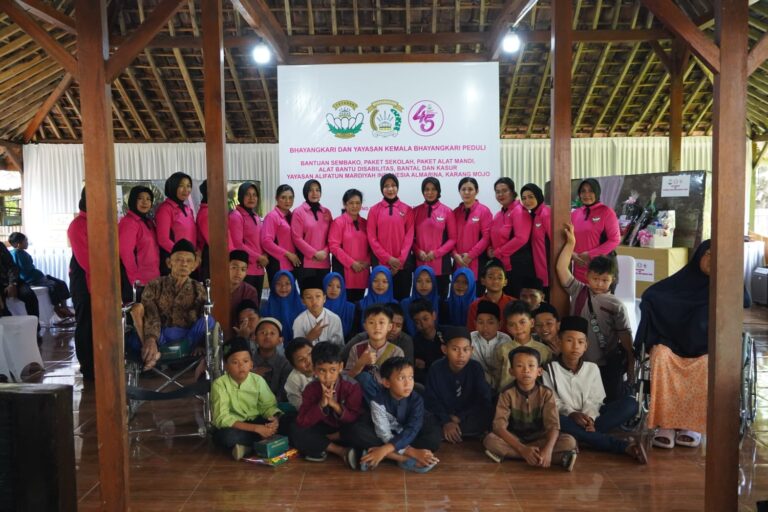 Bakti Sosial Bhayangkari