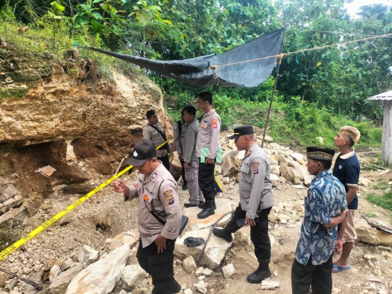 Lokasi Korban Tertimpa Batu