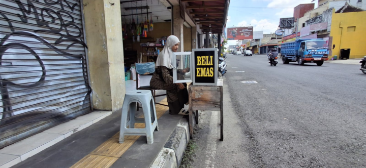 Transaksi Jelas dan Transparan