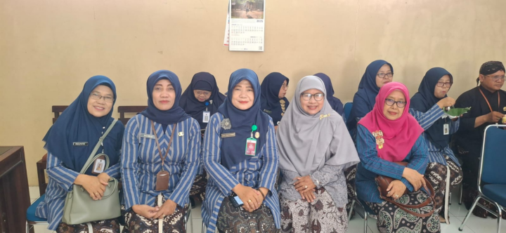 Meningkatkan Kualitas Diri Perempuan Hebat