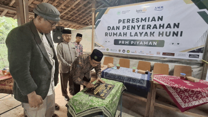 Kekuatan Gotong Royong dan Kedermawanan Umat