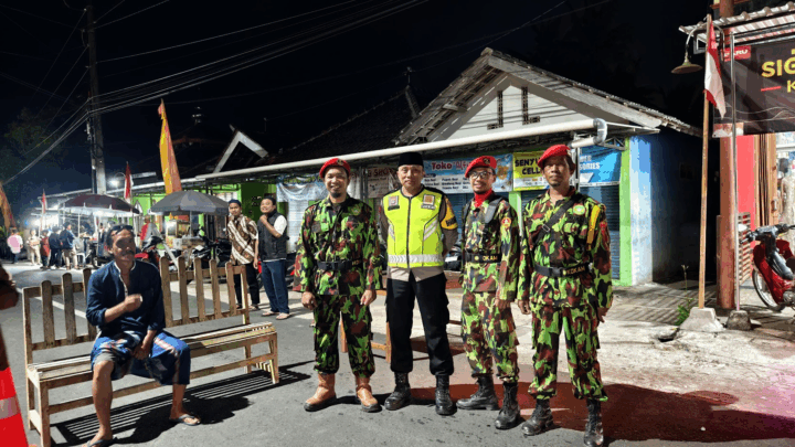 KOKAM, Babinsa dan Warga