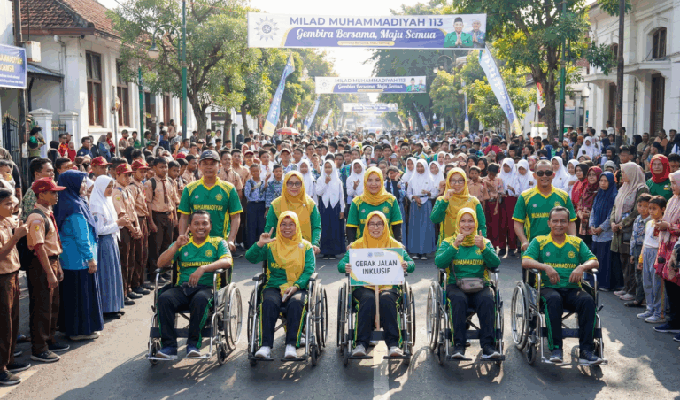 Ilustrasi Gerak Jalan Milad Muhammadiyah 113 Di Gunungkidul