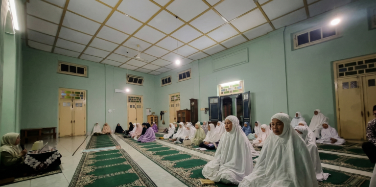 Pengajian Nuzulul Qur'an PRA Kauman Tingkatkan Literasi