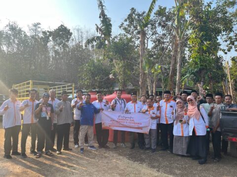 Ratusan Paket Sembako, Torn Air Dan Air Bersih Kembali Disalurkan Untuk Warga Gunungkidul, Kali Ini Dari Grup PKU Muhammadiyah - foto utama