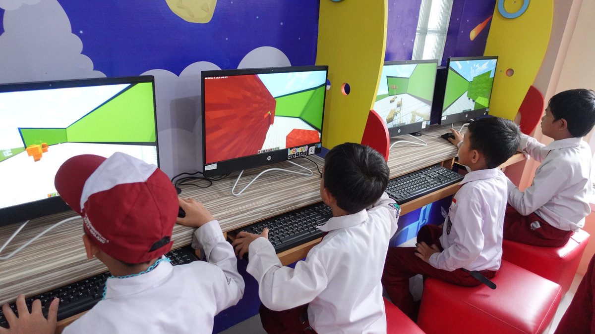 Sekolah Dengan Jurusan Animasi Satu-satunya Di Gunungkidul, Tahun Ini Terima 200 Lebih Murid Baru - foto utama