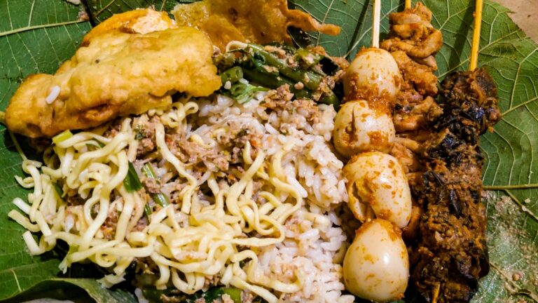 Tempe Godong Jati Balong Girisubo Memikat Hati Bupati - foto utama
