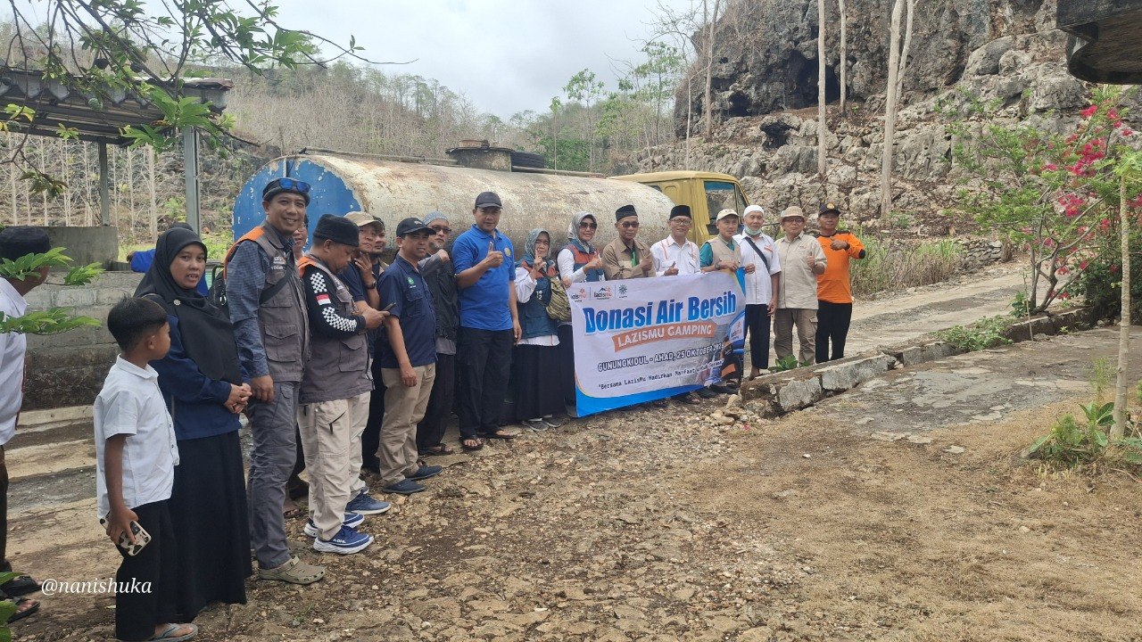 PCM Gamping Salurkan Donasi Air Bersih Ke Tepus - foto pendukung-2