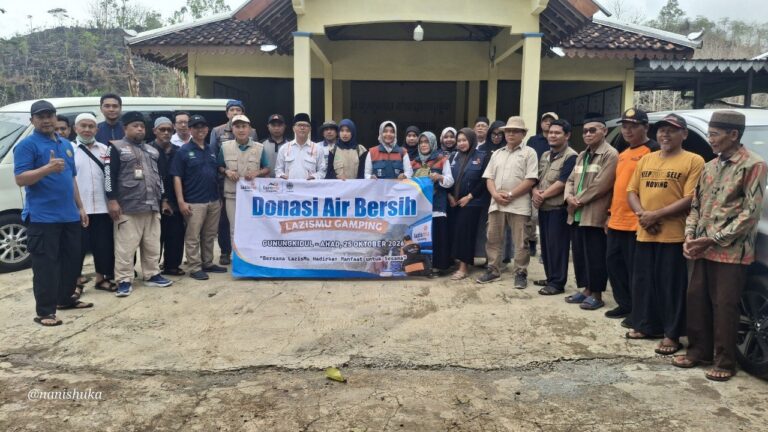 PCM Gamping Salurkan Donasi Air Bersih Ke Tepus - foto utama