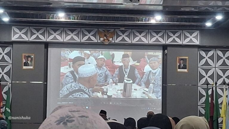 Manasik Haji. Siap Lebih Awal, Calon Jamaah Haji KBIHU 'Aisyiyah Tahun 2028 Ikuti Manasik - foto utama